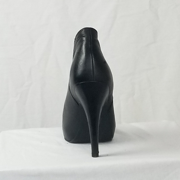 00s Vintage pre-owned classic minimalist leather slip-on heeled ankle boots - Picture 4 of 7